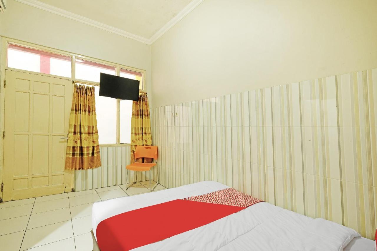 Oyo 91453 Hotel Srikandi Gejayan Yogyakarta Exterior foto
