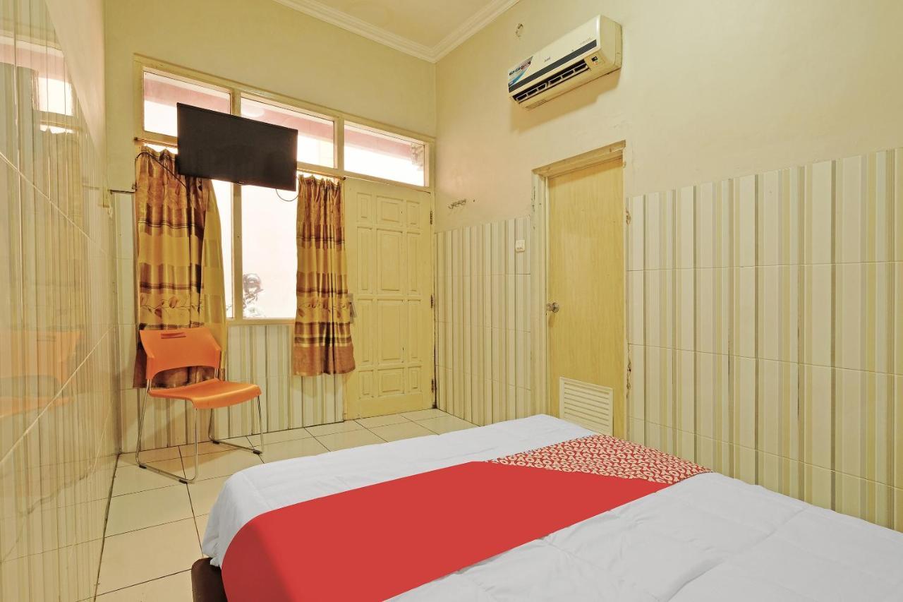 Oyo 91453 Hotel Srikandi Gejayan Yogyakarta Exterior foto