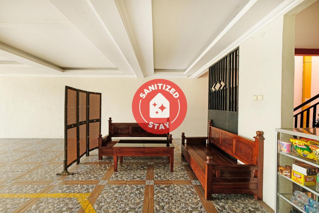 Oyo 91453 Hotel Srikandi Gejayan Maguwo Exterior foto